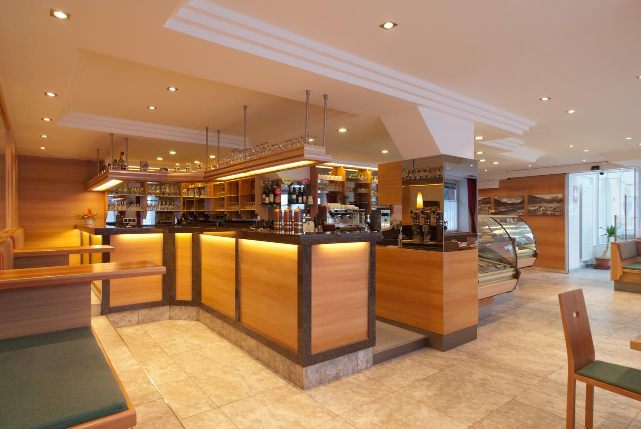 Hotel Zum Mohren 4*